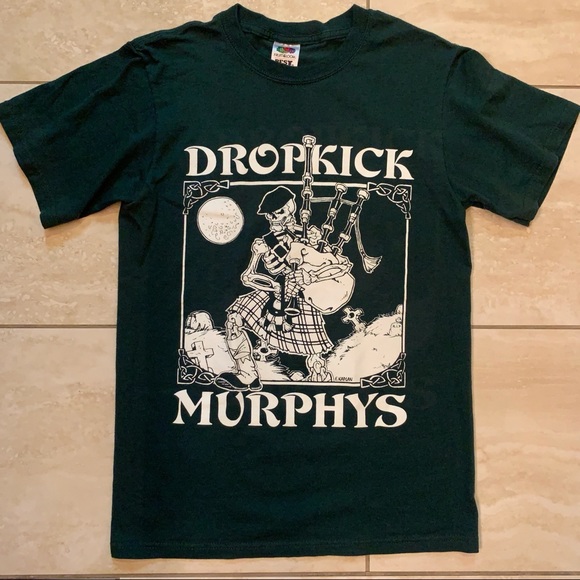 Fruit of the Loom Tops - Vintage Dropkick Murphys Green Concert T-Shirt